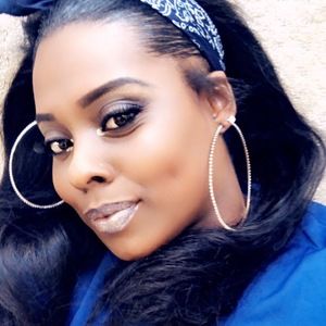 Meet your Posher, Phenisha